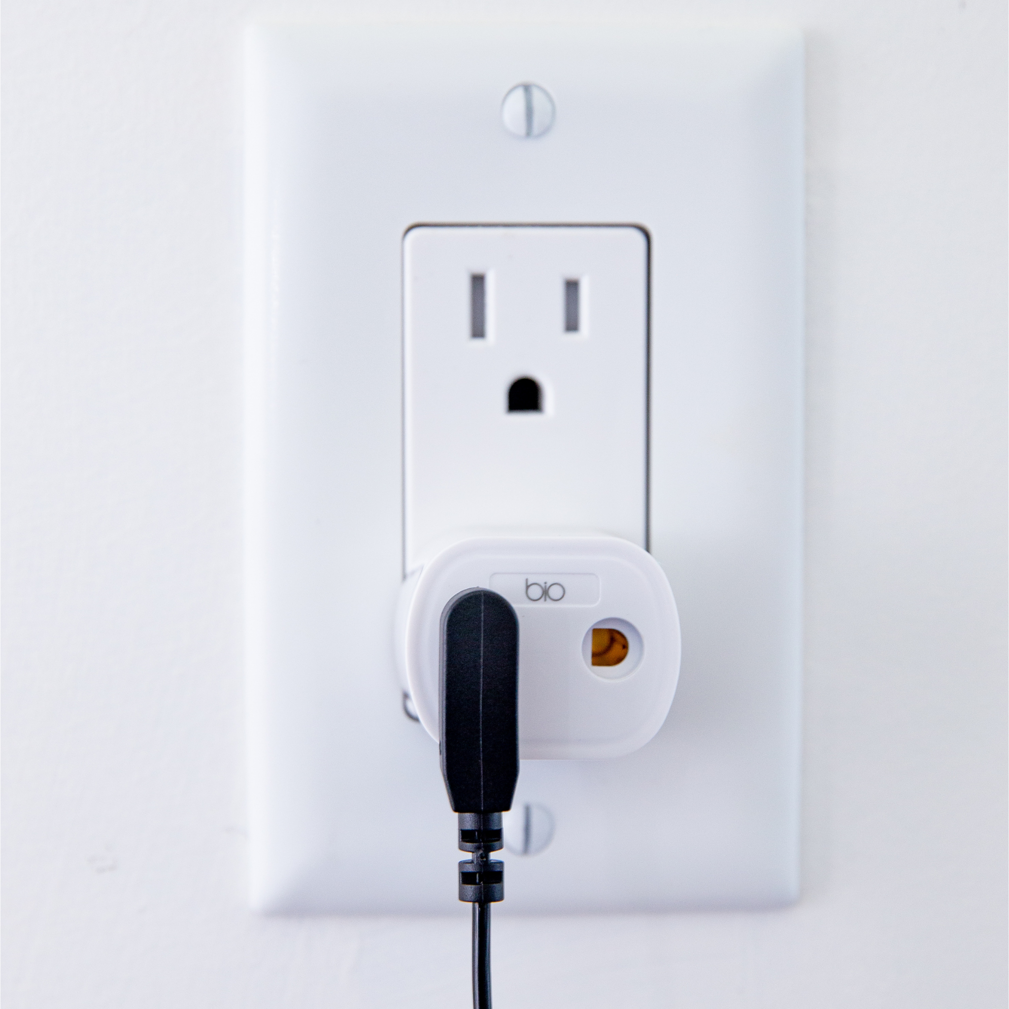 Arthing Coil Cord In Grounded Outlet.Png