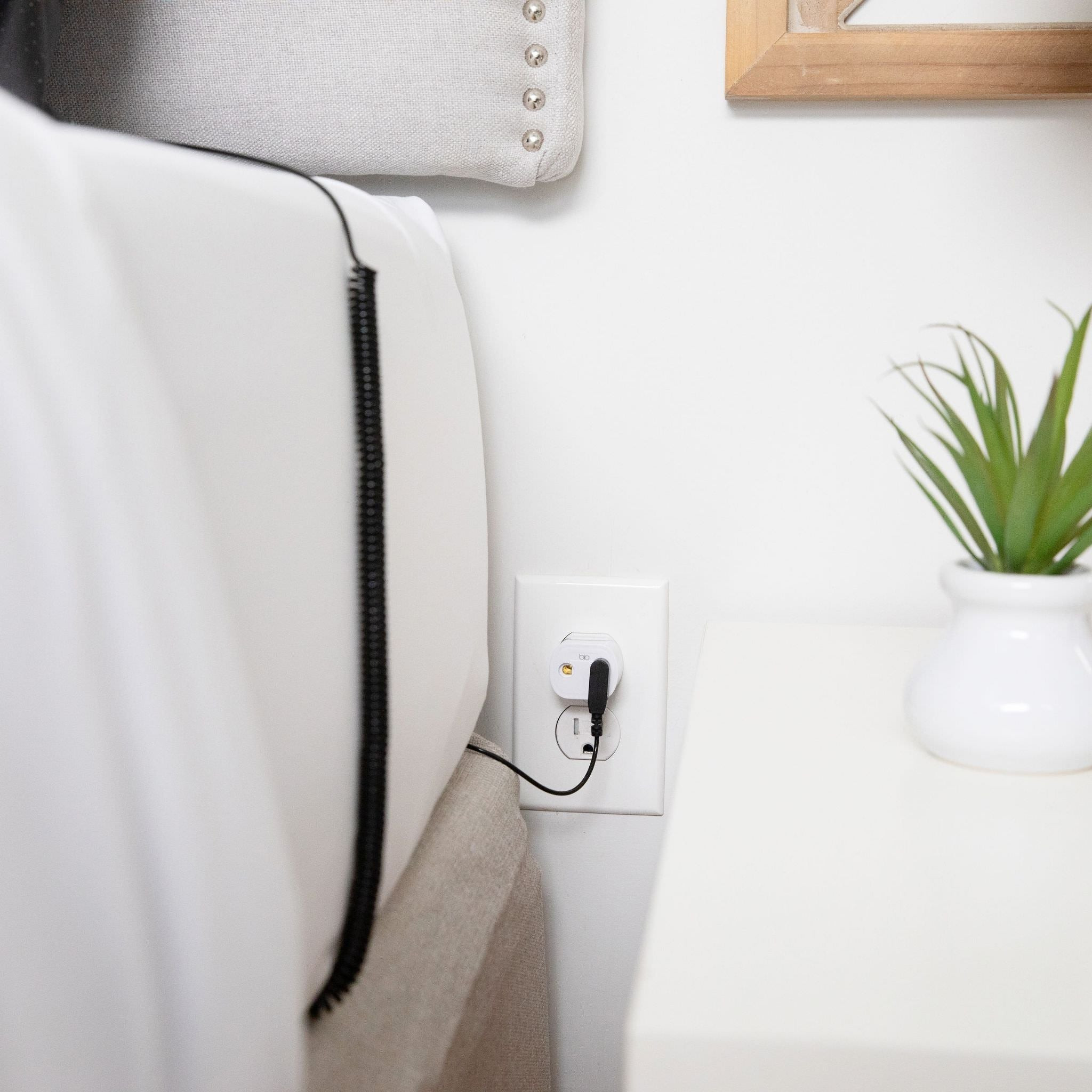 Sleep.Mat.Plugged.In.With.Code.And.Safety.Adapter.Jpg